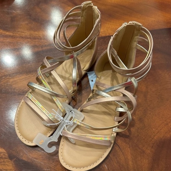 NWT Cat & Jack Strappy Rose Gold Sandals Little Girl size 2 - Picture 1 of 3